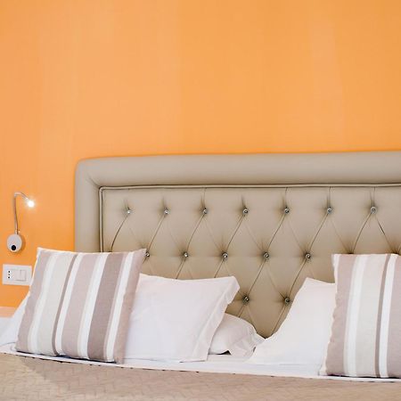 Sorrento Comfort Rooms Con Piscina מראה חיצוני תמונה