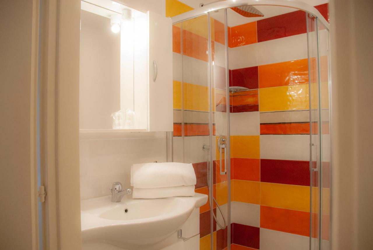 Sorrento Comfort Rooms Con Piscina מראה חיצוני תמונה
